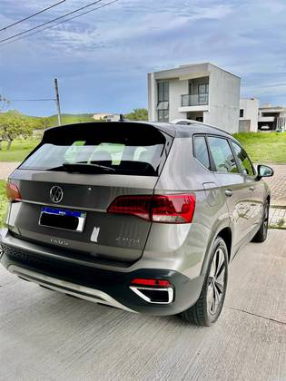 VOLKSWAGEN TAOS 1.4 250 TSI TOTAL FLEX HIGHLINE AUTOMÁTICO